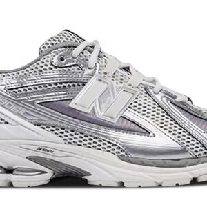 BRAND NEW! New Balance 1906R URBANCORE SILVER Metallic Silver Sneakers